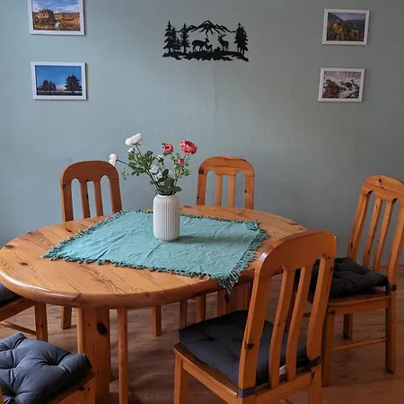 Ferienwohnung Maiglockchen شقة *